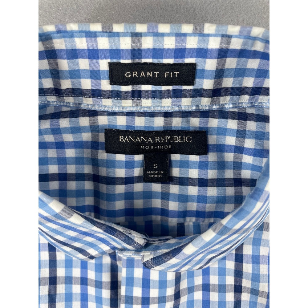 Banana Republic Button Down Shirt Mens Small Blue Plaid Woven Grant Fit Non-Iron - Picture 2 of 10